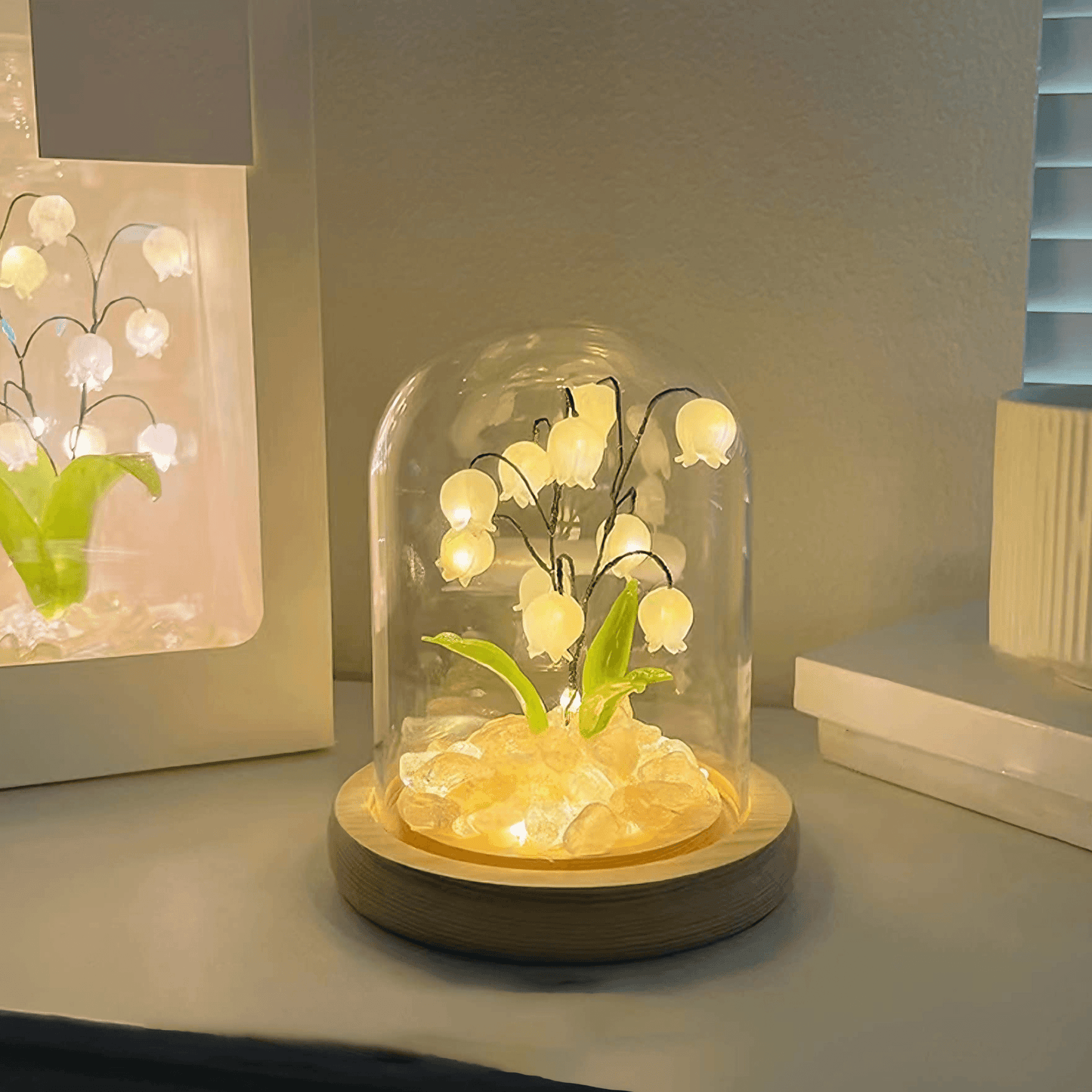Light grace Lily Of The Valley Lamp in bedroom