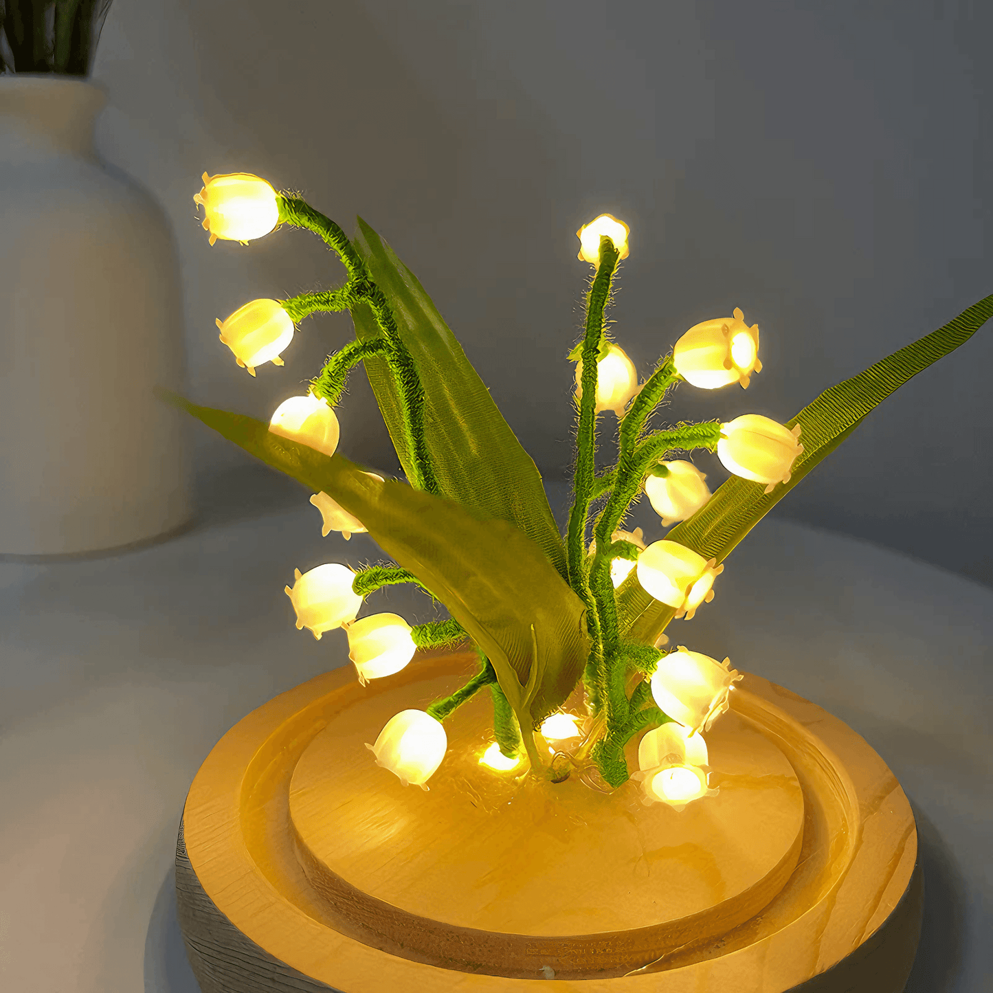 Light grace Lily Of The Valley Lamp in bedroom