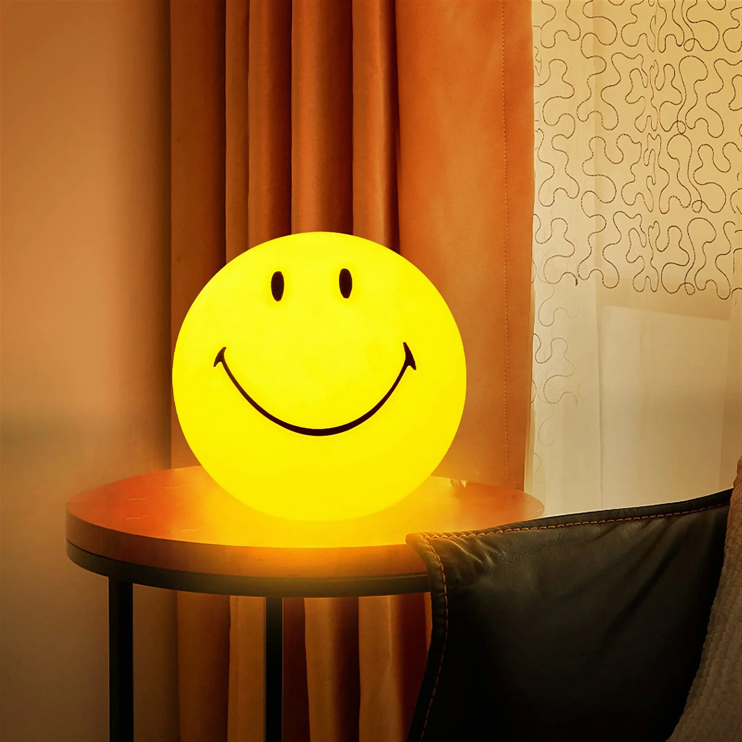 Smiley Face Led Lamp