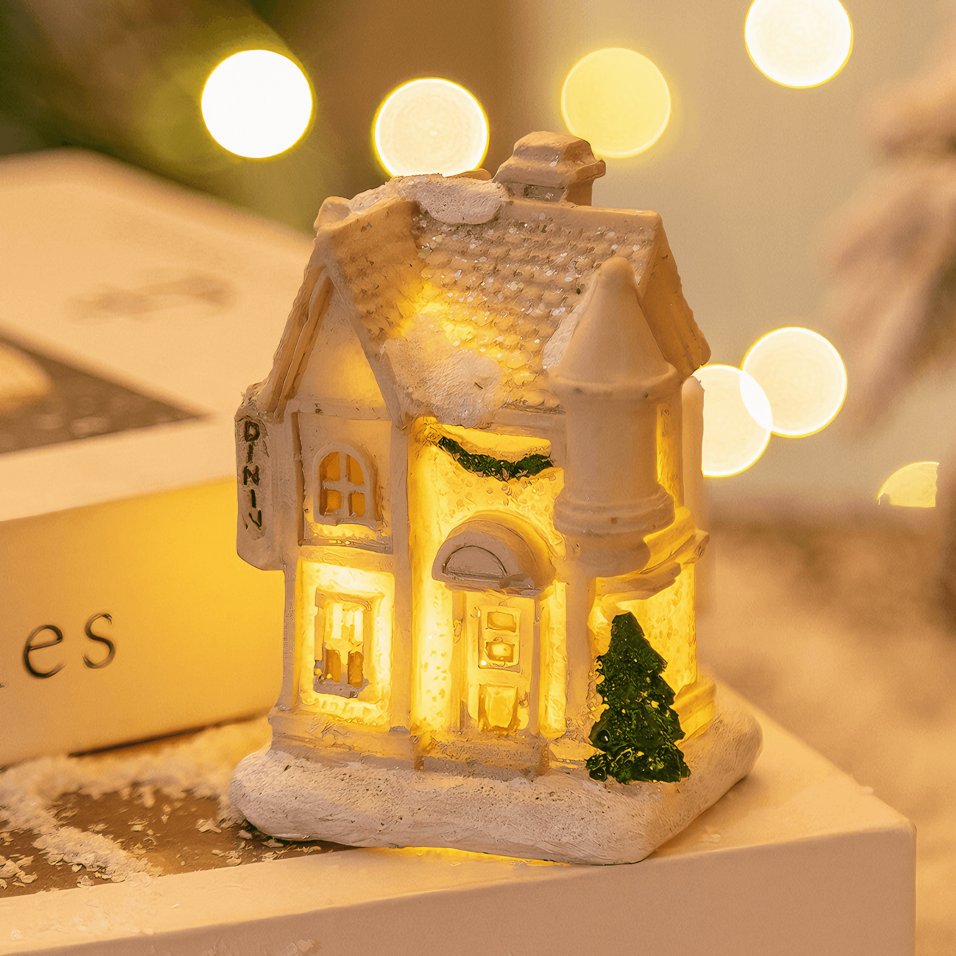 Lightgrace Led Mini Houses - Snowy Inn