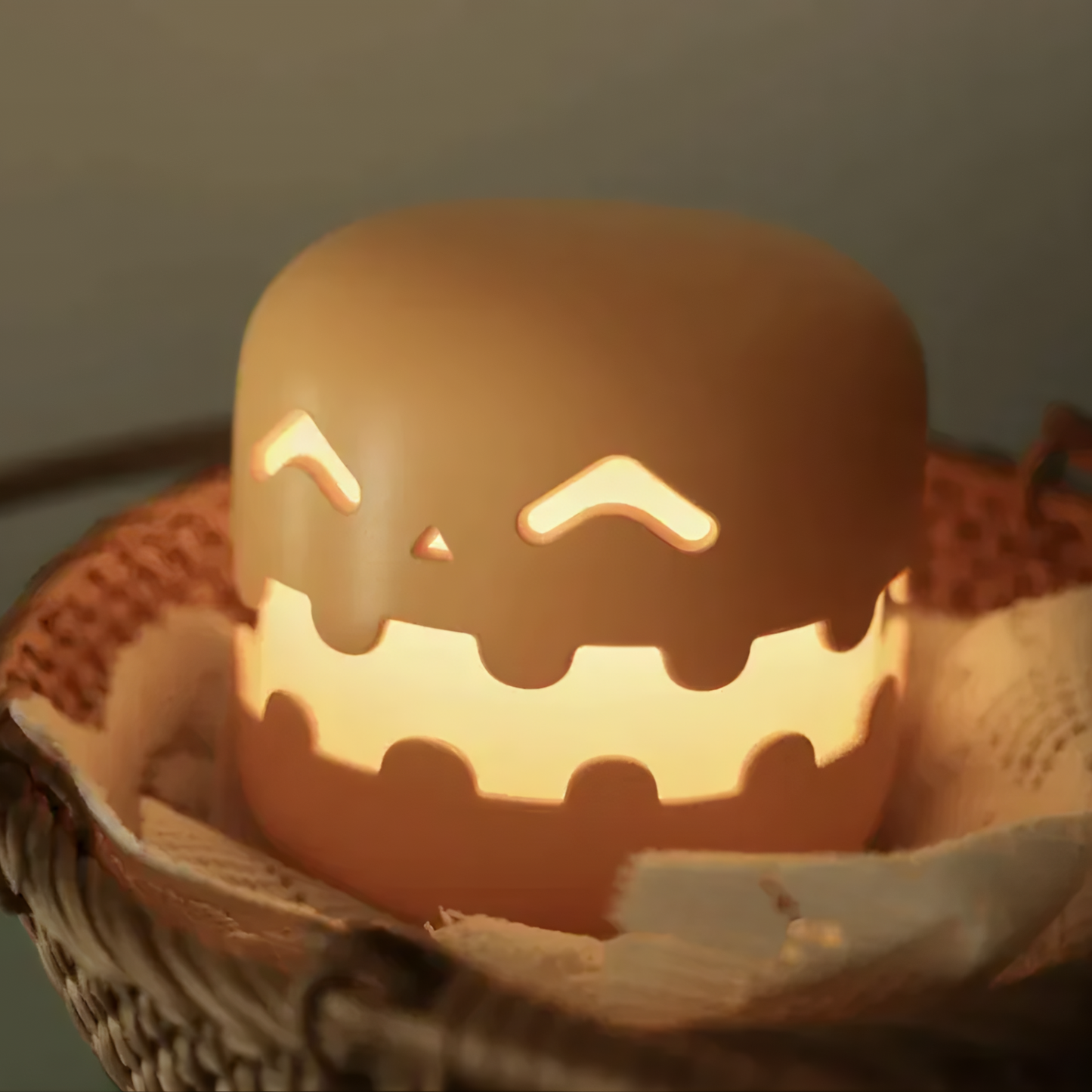 Pumpkin Press Lamp